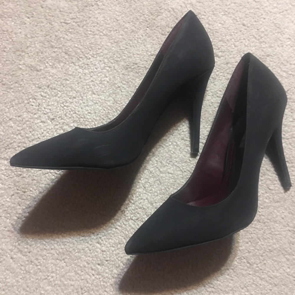 BCBGeneration Matte Black Pumps